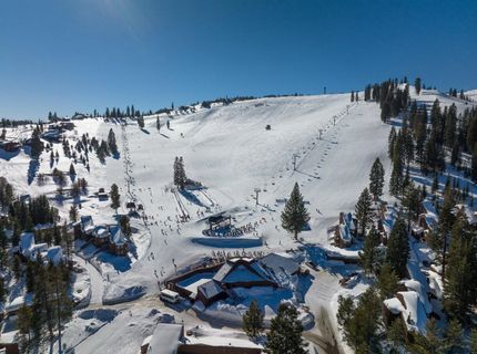 11591 Snowpeak Way, Unit #407, Truckee, CA 96161 Photo