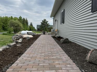 504 Lakin Avenue NW, Kelliher, MN 56650