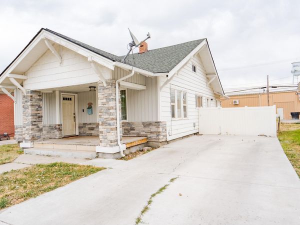 1543 Oakley Ave, Burley, ID 83318