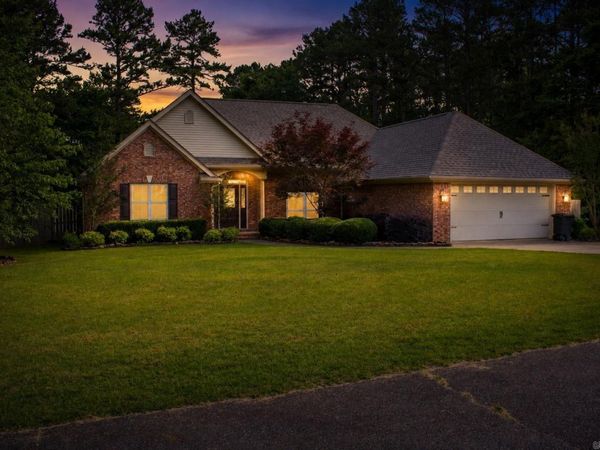 1003 Hope Cir , Mena, AR 71953