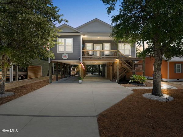 116 NE 12th Street , Oak Island, NC 28465