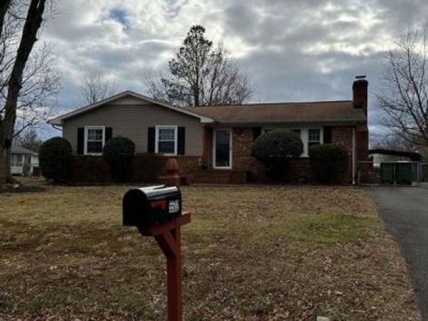 5502 LARCH STREET , FREDERICKSBURG, VA 22407