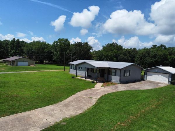 260 County Road 1885 , Yantis, TX 75497