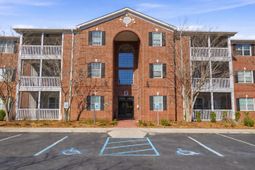 1533 Cambridge Lakes Drive photo 4
