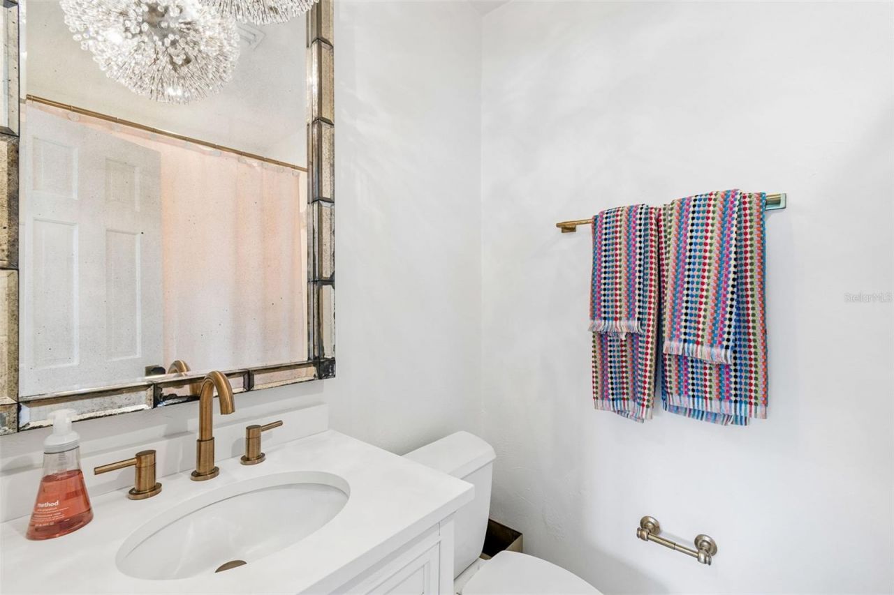 3313 W Mullen Avenue, Tampa, FL 33609 Photo