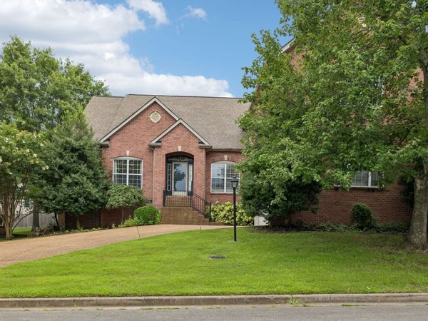 2205 Maple Grove Ln , Nashville, TN 37211