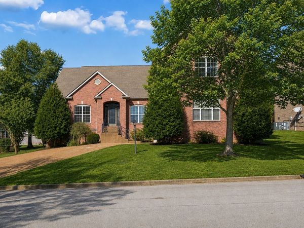 2205 Maple Grove Ln , Nashville, TN 37211