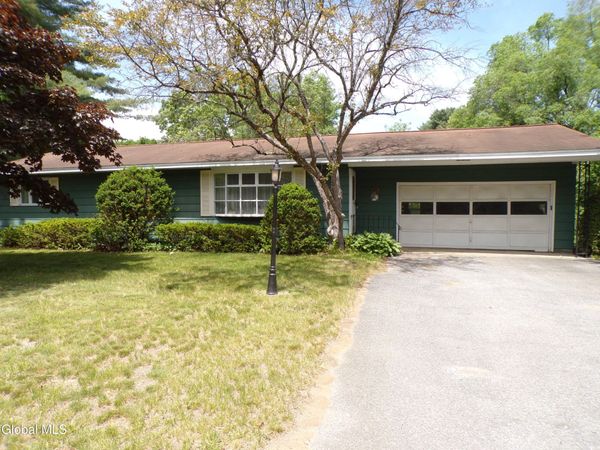 28 Buena Vista Avenue, Queensbury, NY 12804