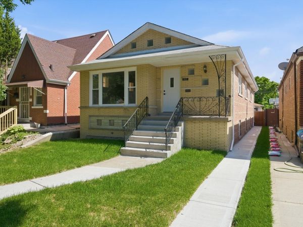 3907 W Marquette Road , Chicago, IL 60629