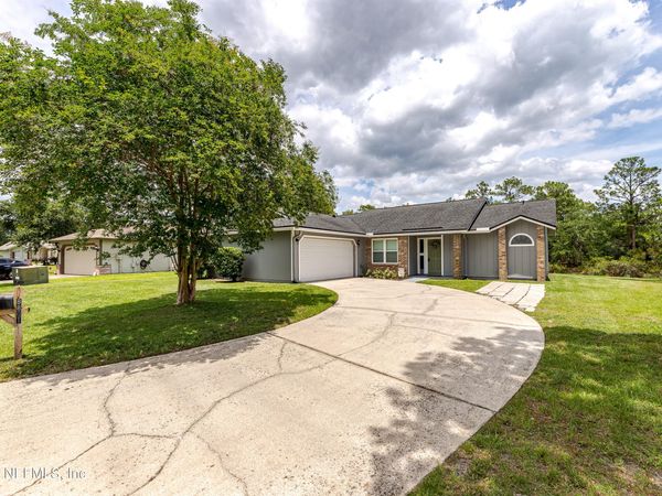 8801 IVYMILL Place N, Jacksonville, FL 32244