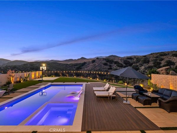 21611 Canyon Cove, Chatsworth, CA 91311