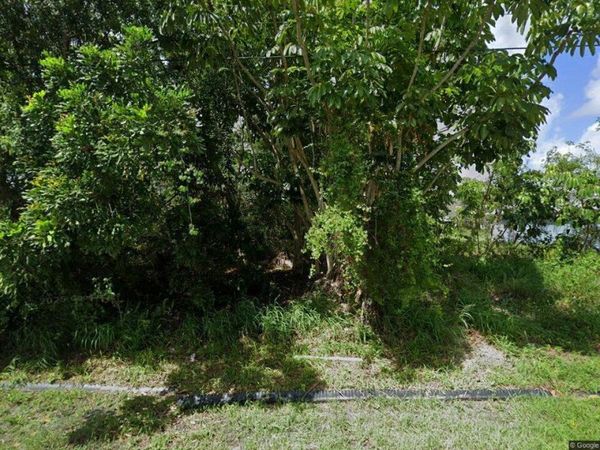 512 SW Sansom Lane, Port Saint Lucie, FL 34953