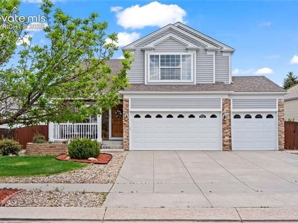 5194 Sand Hill Drive, Colorado Springs, CO 80923