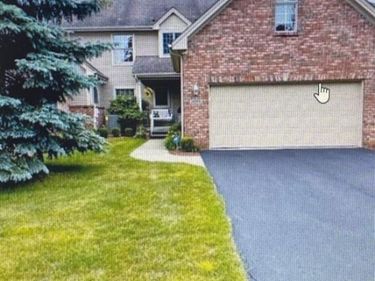 8095 Woodstone Court, Grand Blanc Twp, MI 48439