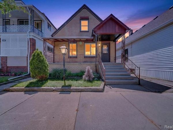2978 Evaline Street , Hamtramck, MI 48212