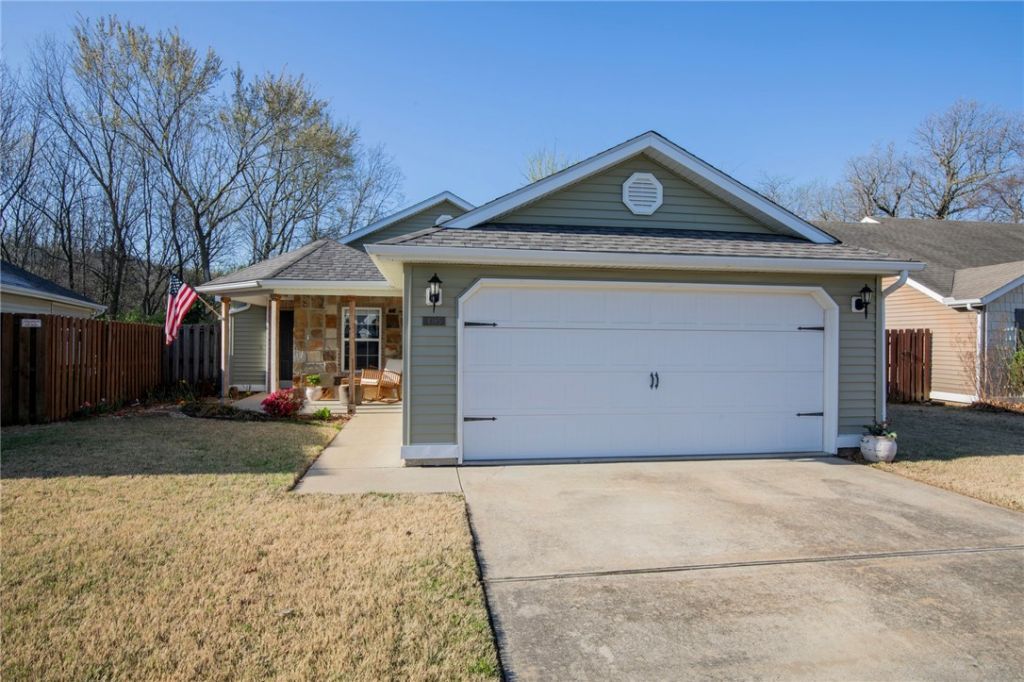 4385 W Serviceberry Drive, Fayetteville, AR 72704 Main Photo