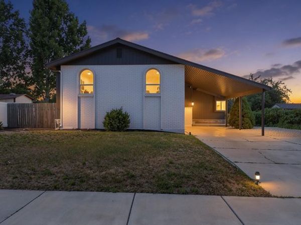 432 E CALNETTE DR , Sandy, UT 84070