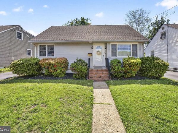 4 GREGORY DRIVE, HAMILTON, NJ 08690