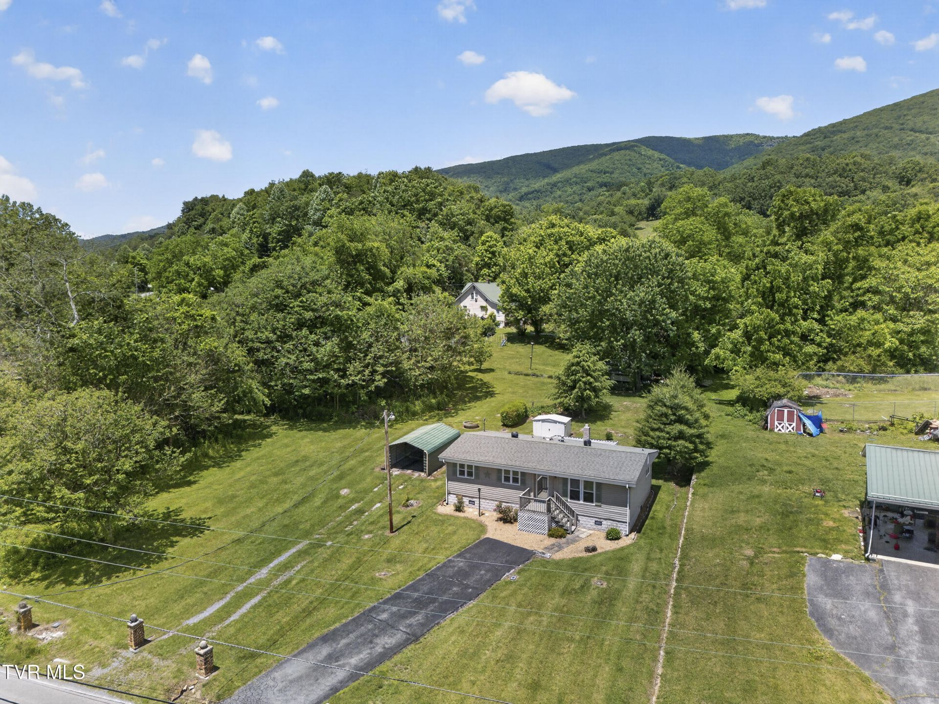 714 Allison Gap Road, Saltville, VA 24370 Main Photo