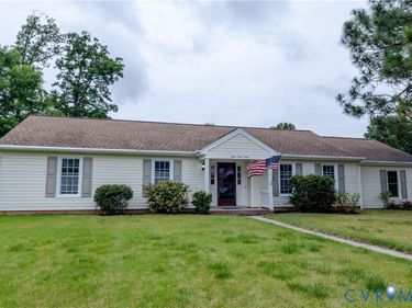 3830 Perthshire Lane , Colonial Heights, VA 23834