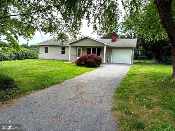810 WISTERIA DRIVE, WESTMINSTER, MD 21157