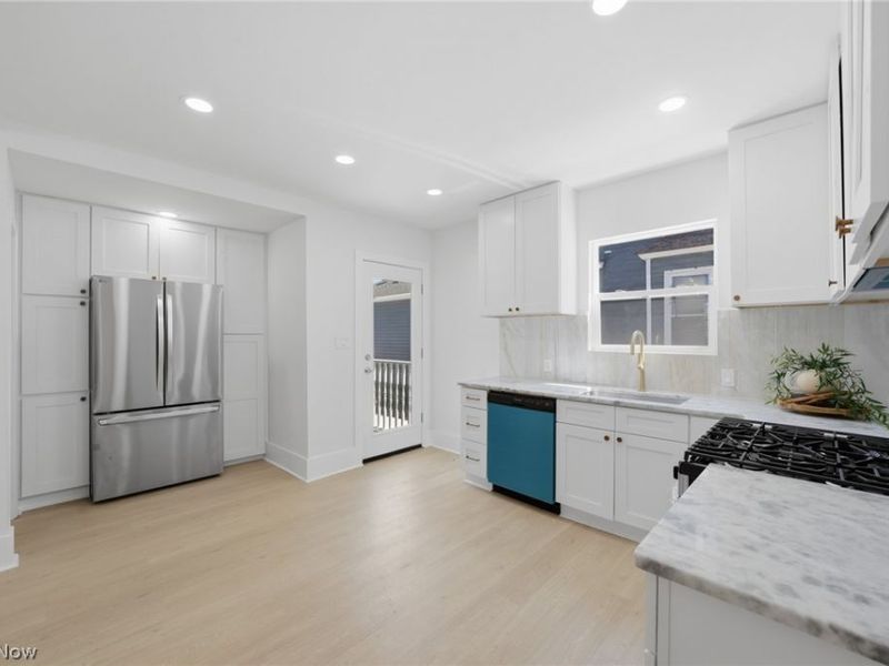1339 W 95th Street , Cleveland, OH 44102 Photo 5