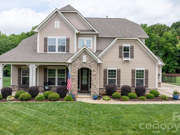 1013 Torrens Drive , Wesley Chapel, NC 28110
