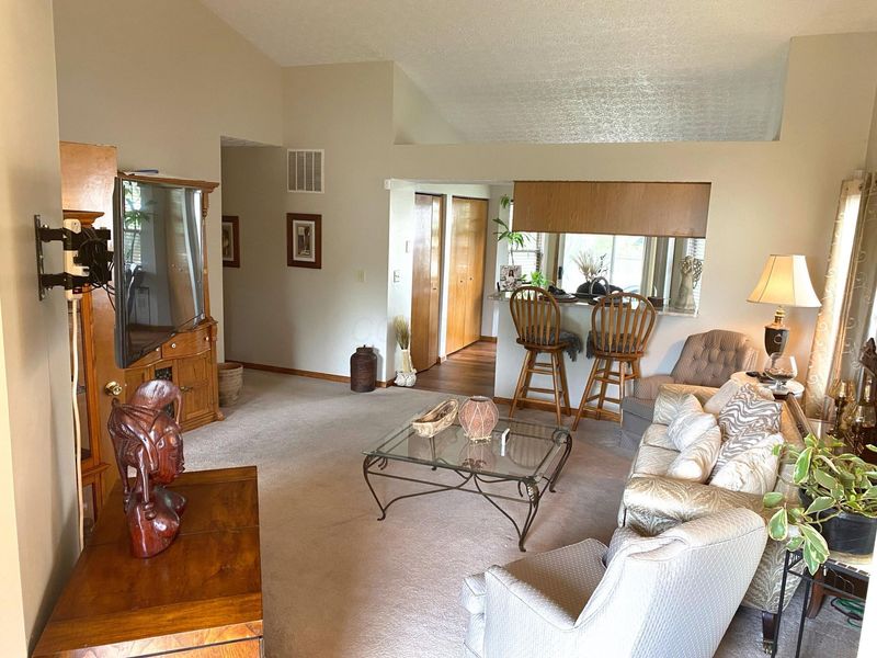 6764 Bennell Drive , Reynoldsburg, OH 43068 Photo 8