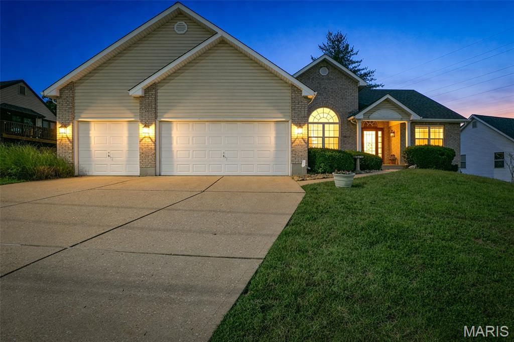 5427 Butler Hill Road , Saint Louis, MO 63128 Main Photo