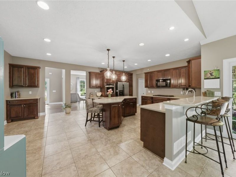 255 Pamilla Circle , Avon Lake, OH 44012 Photo 13