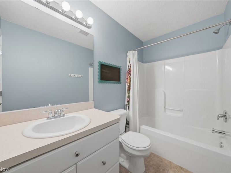 255 Pamilla Circle , Avon Lake, OH 44012 Photo 22