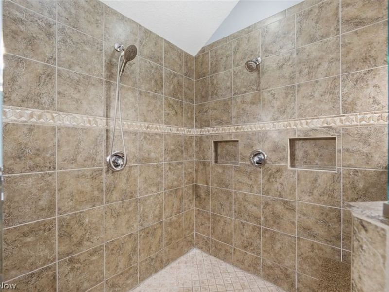 255 Pamilla Circle , Avon Lake, OH 44012 Photo 31
