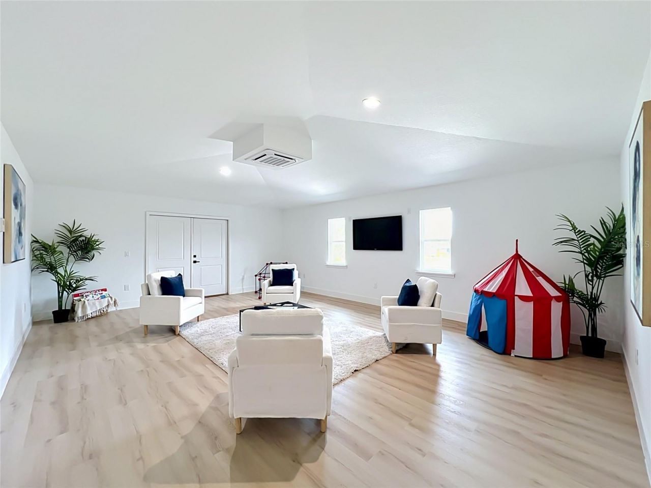 3230 Cavalier Avenue, Orlando, FL 32833 Photo