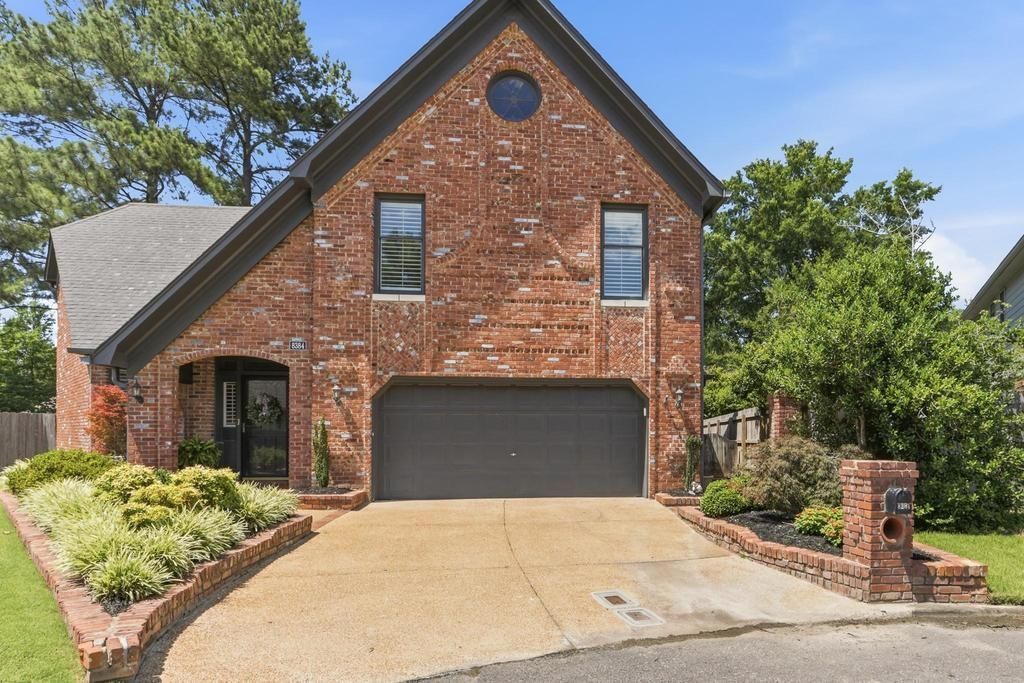8384 ROCHESTER CV Germantown, TN 38139