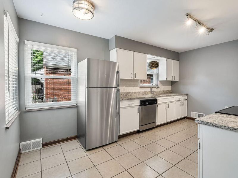 121 E Beechwold Boulevard, Columbus, OH 43214 Photo 26