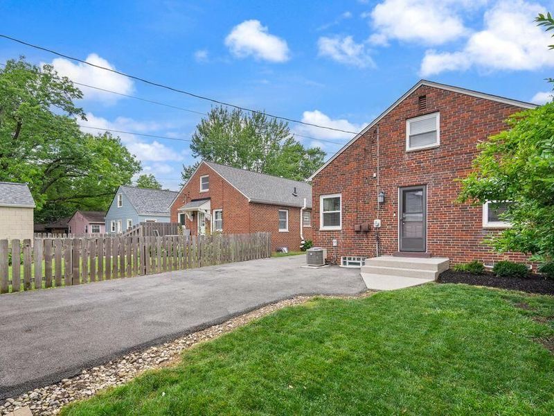121 E Beechwold Boulevard, Columbus, OH 43214 Photo 42