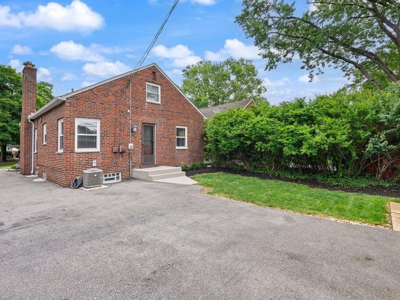 121 E Beechwold Boulevard, Columbus, OH 43214 Photo 43