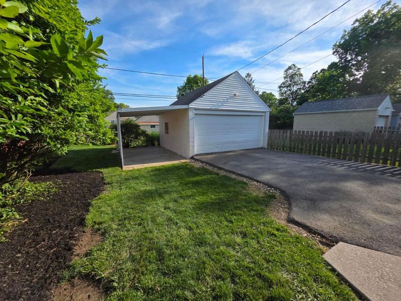 121 E Beechwold Boulevard , Columbus, OH 43214 Photo 5