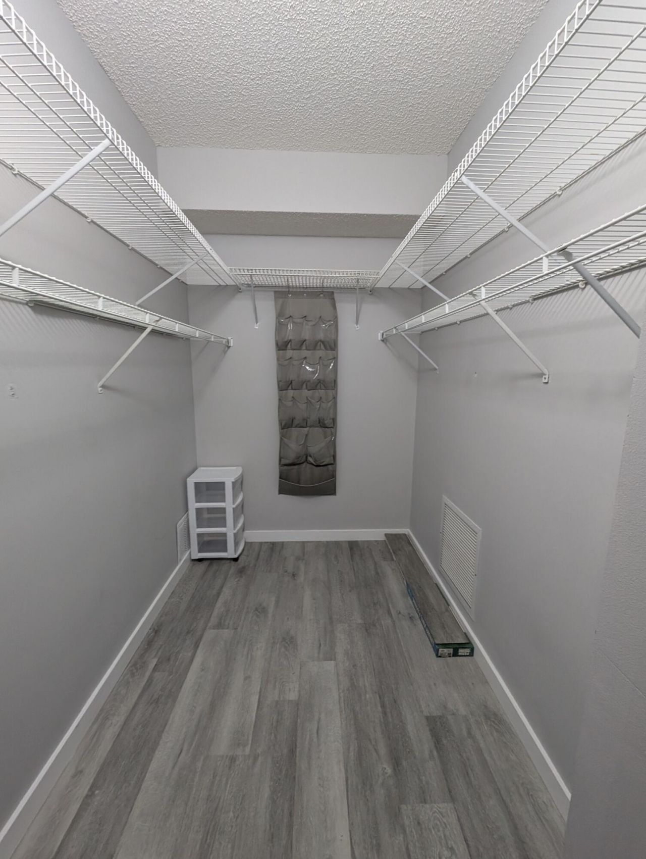 105 Half Moon Circle, Unit F2, Hypoluxo, FL 33462 Photo