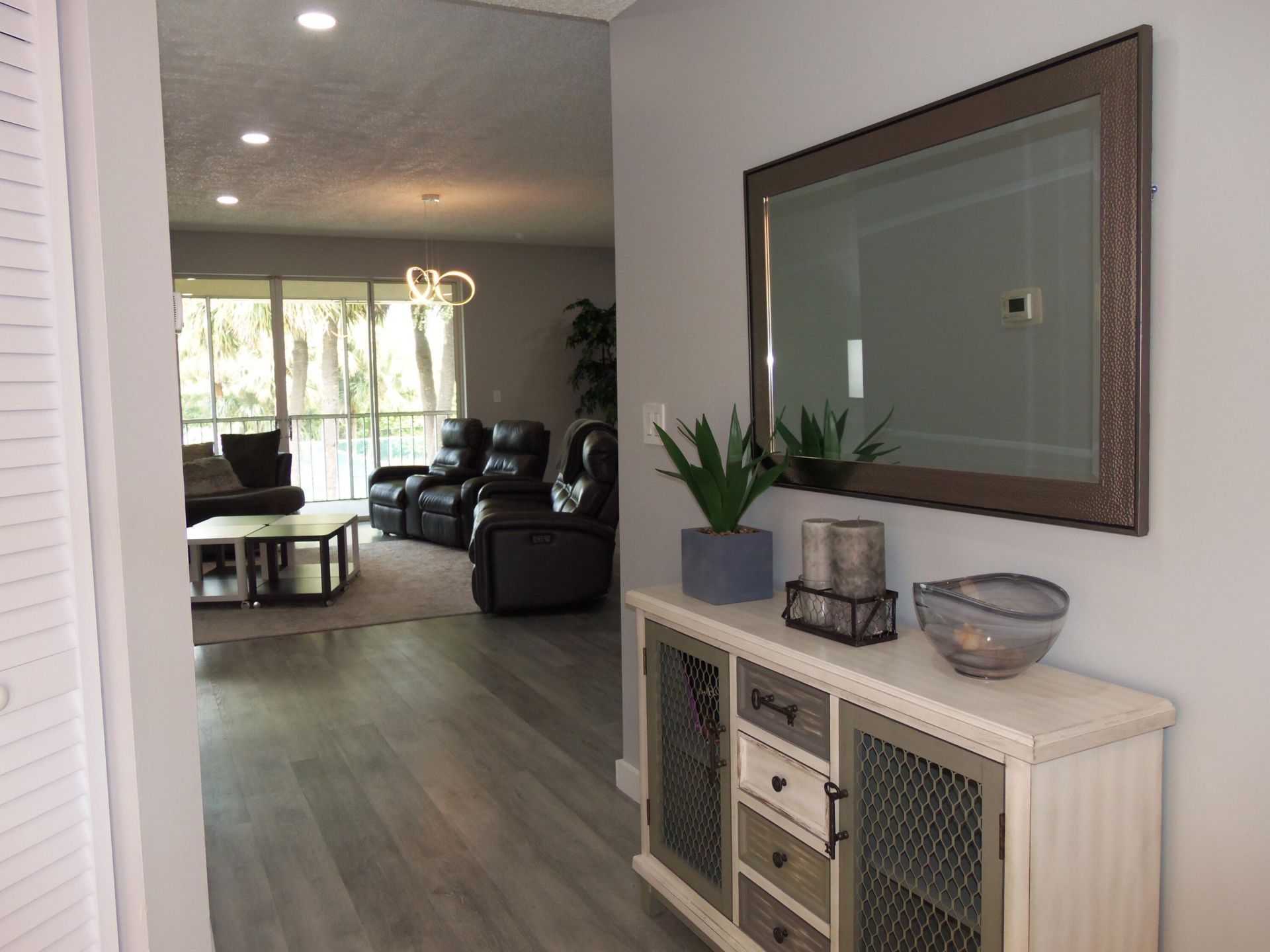 105 Half Moon Circle, Unit F2, Hypoluxo, FL 33462 Photo