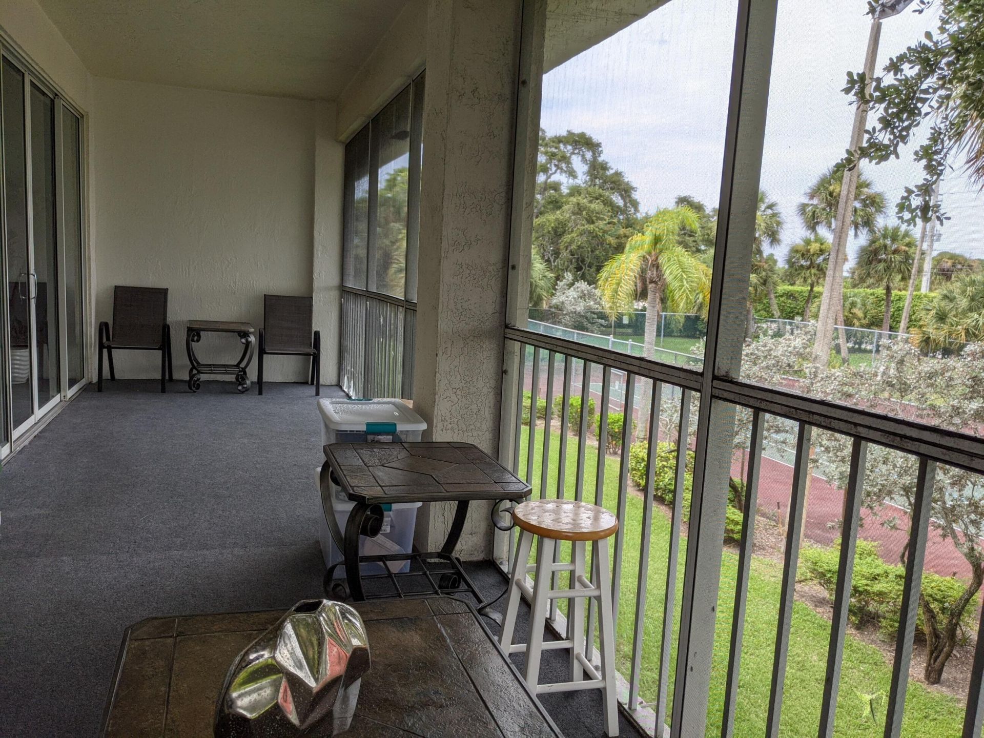 105 Half Moon Circle, Unit F2, Hypoluxo, FL 33462 Photo
