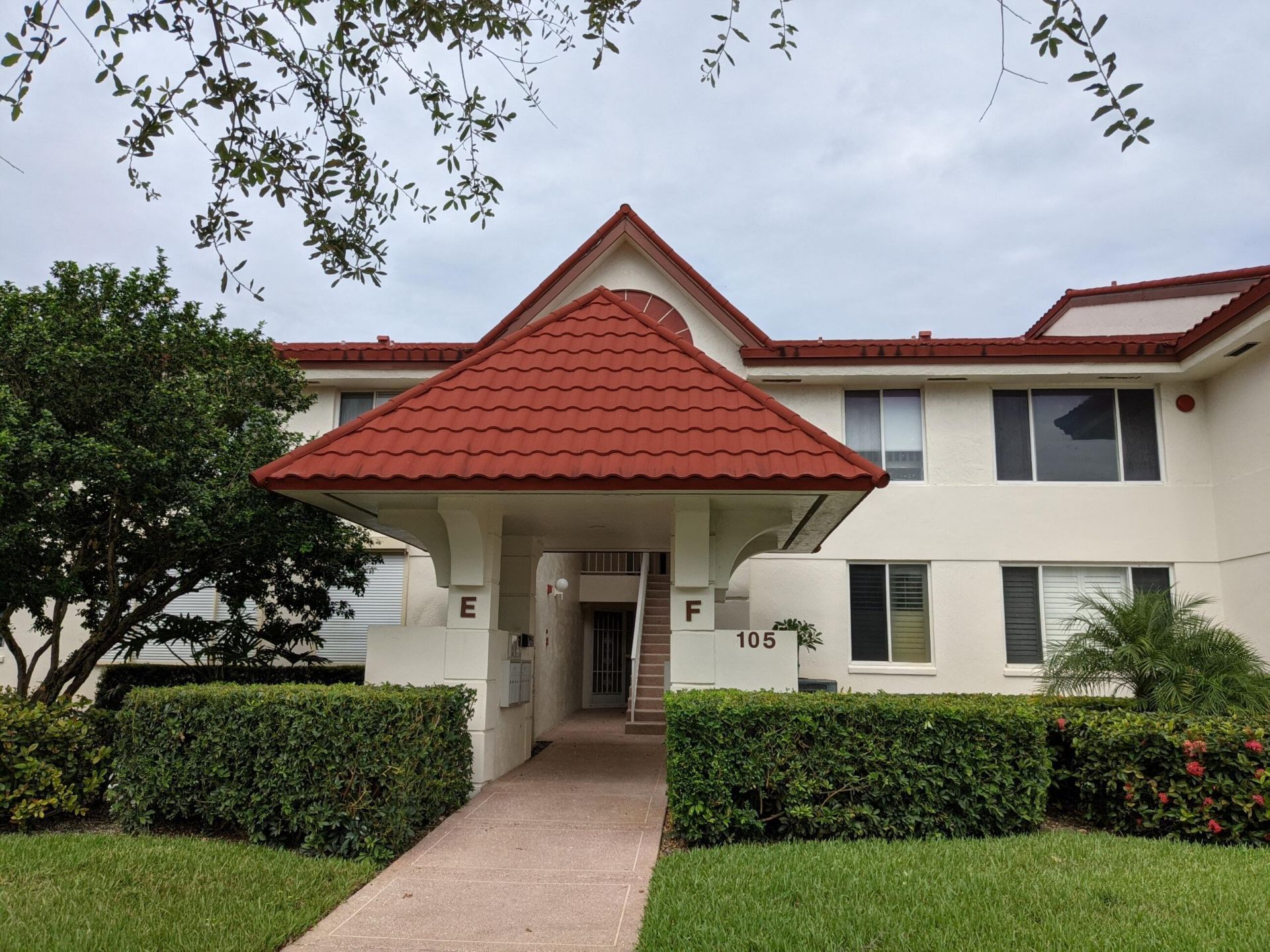 105 Half Moon Circle, Unit F2, Hypoluxo, FL 33462 Photo