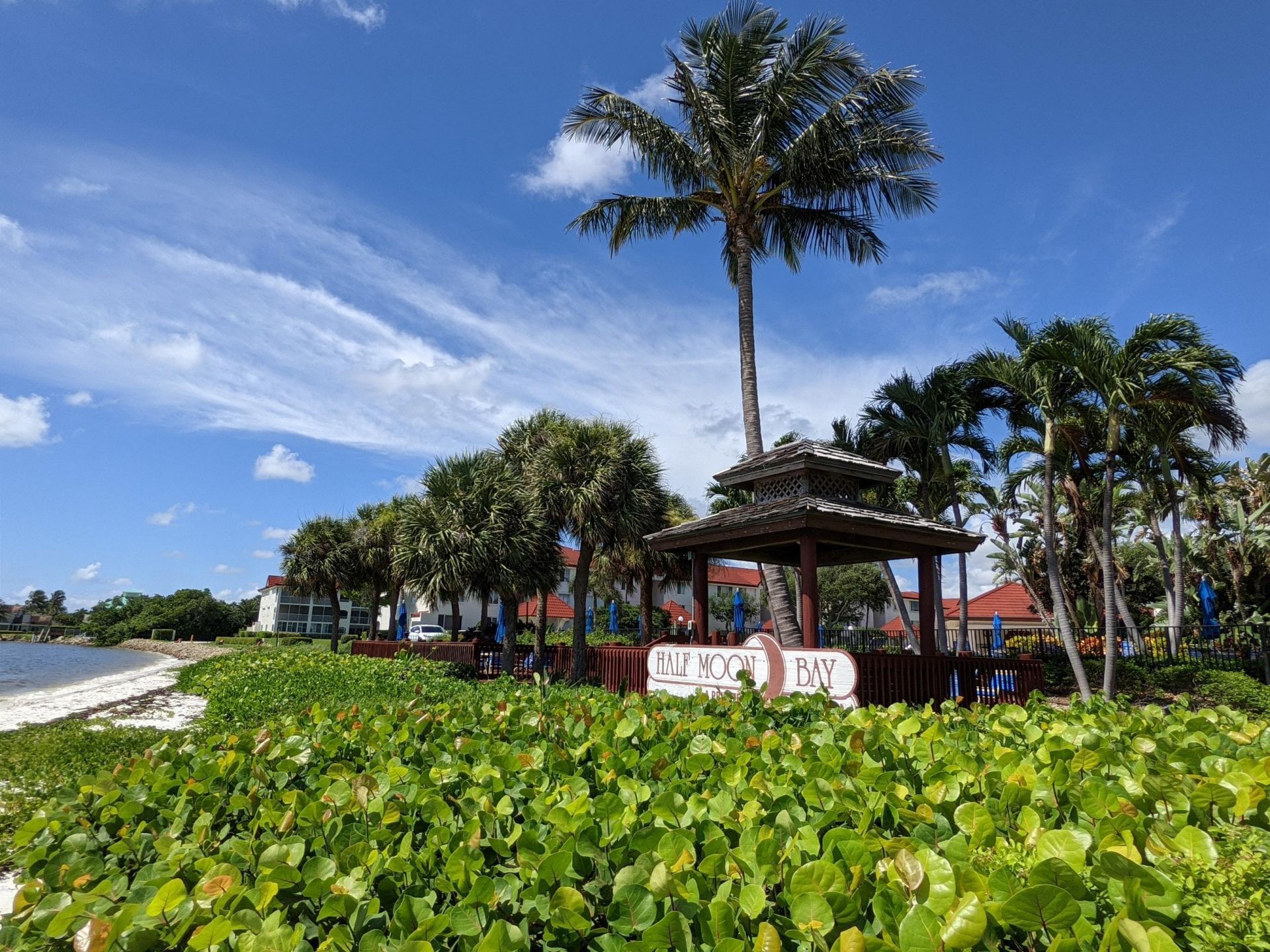 105 Half Moon Circle, Unit F2, Hypoluxo, FL 33462 Photo