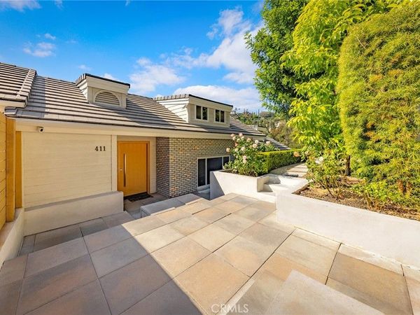 411 Woodcliffe, Pasadena, CA 91105