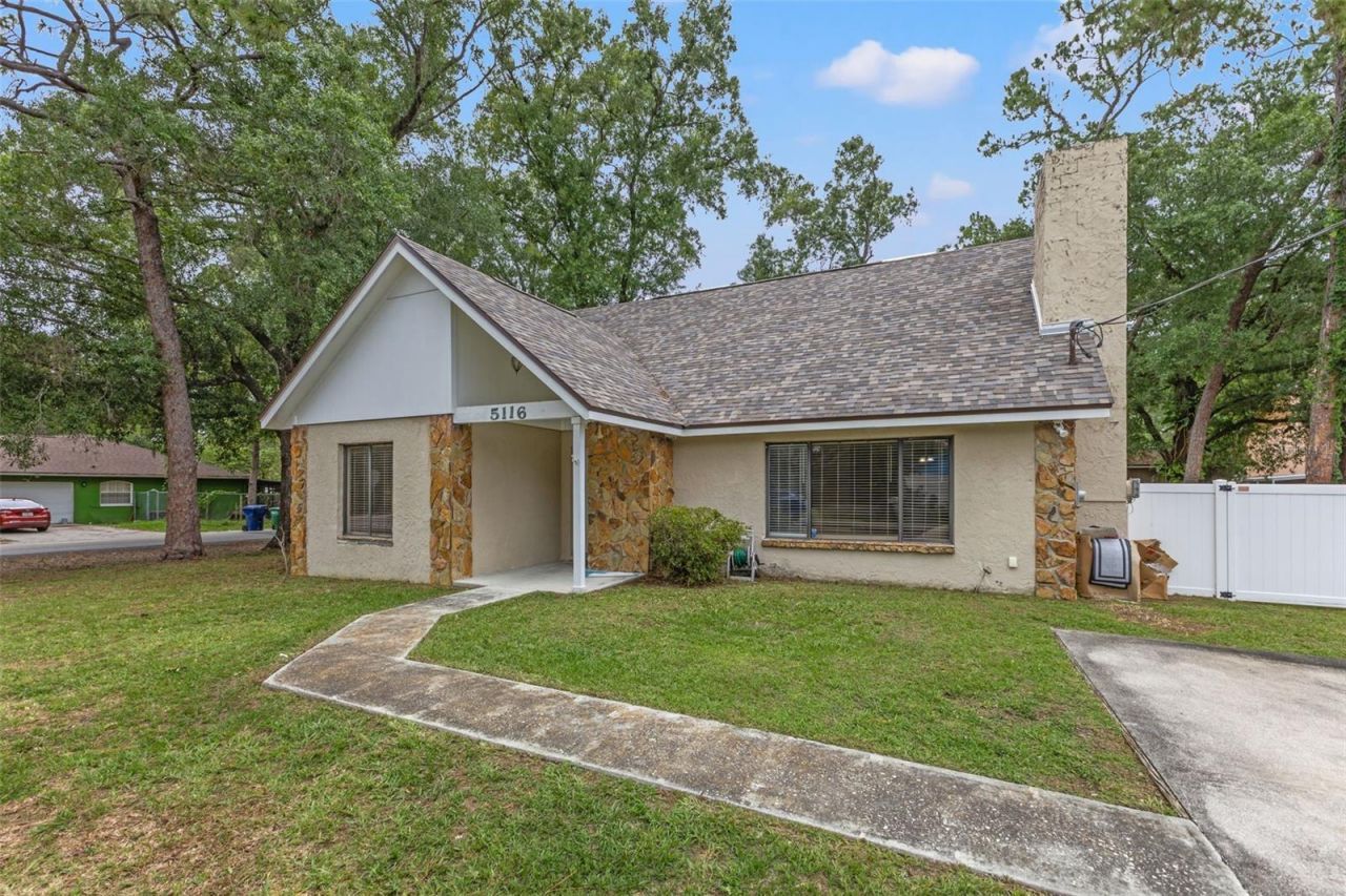 5116 Serena Drive, Tampa, FL 33617 Photo