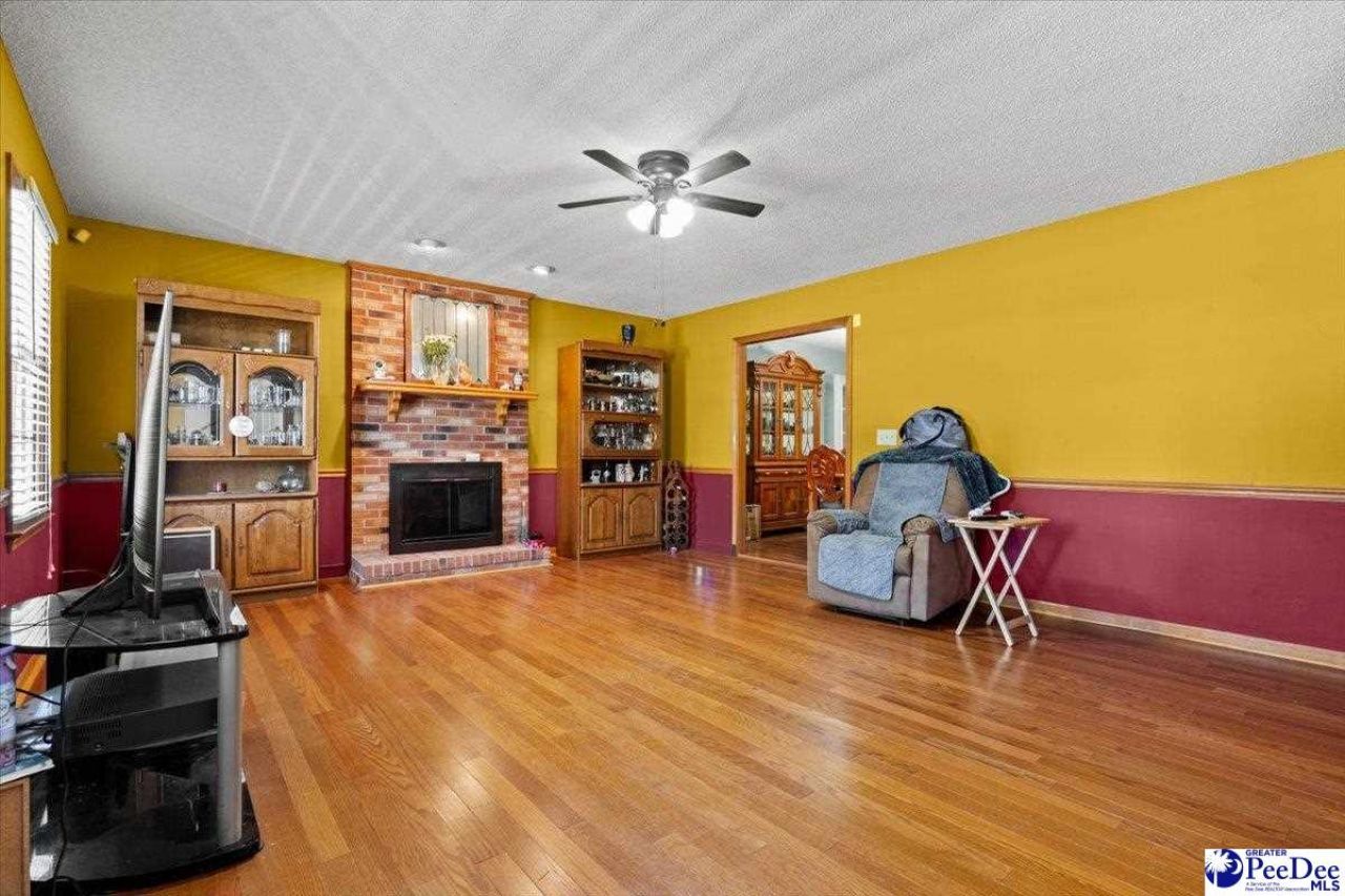 1436 Chandler Circle Photo 12