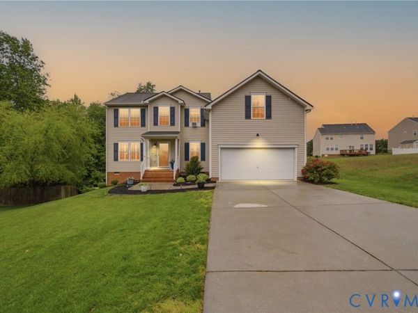3318 Greenham Drive , Chester, VA 23831