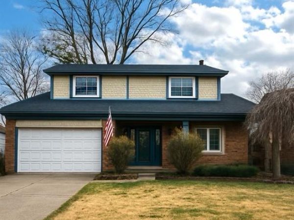 18238 Red Oaks Drive, Macomb Twp, MI 48044