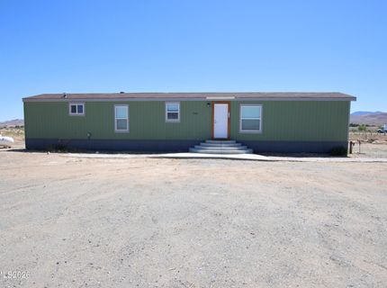8 Falcon Way, Yerington, NV 89447 Photo