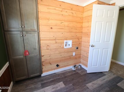 8 Falcon Way, Yerington, NV 89447 Photo